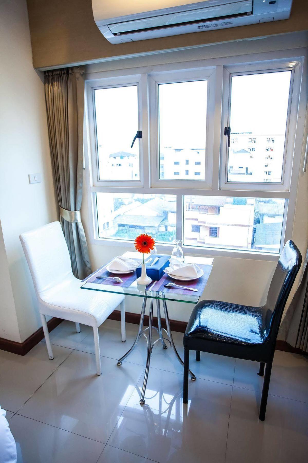 Oyo 234 Tara Grande Hotel & Spa Μπανγκόκ Εξωτερικό φωτογραφία