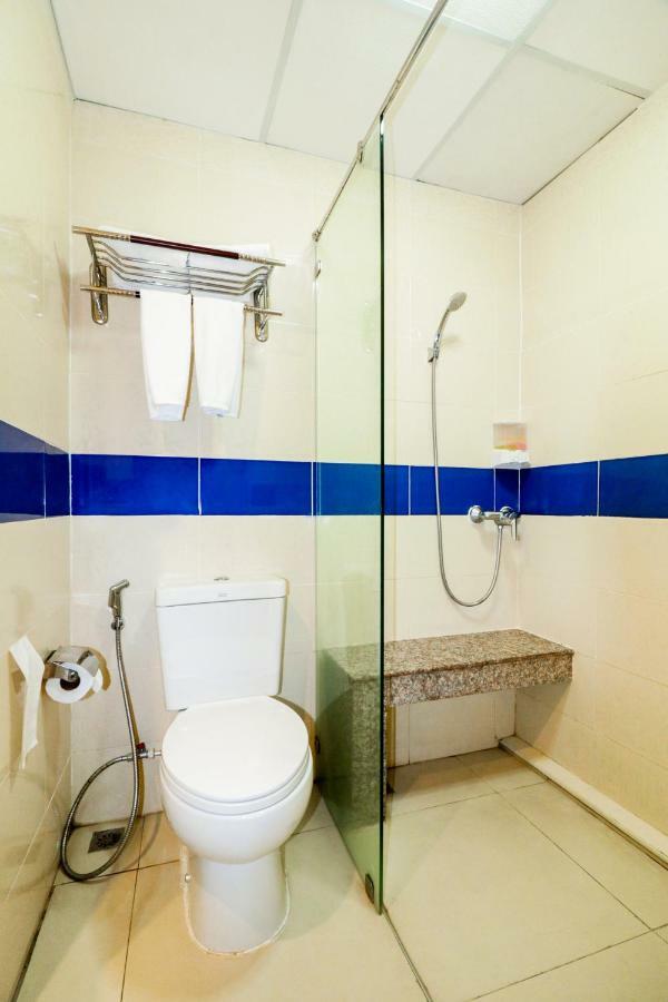 Oyo 234 Tara Grande Hotel & Spa Μπανγκόκ Εξωτερικό φωτογραφία